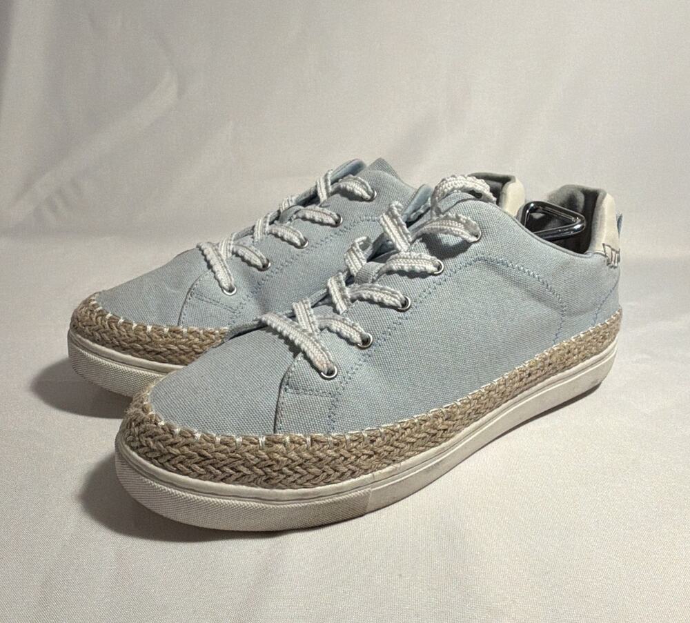 Torrid Women’s Blue Low Top Lace-Up Athletic Sneakers Solid Textile Upper